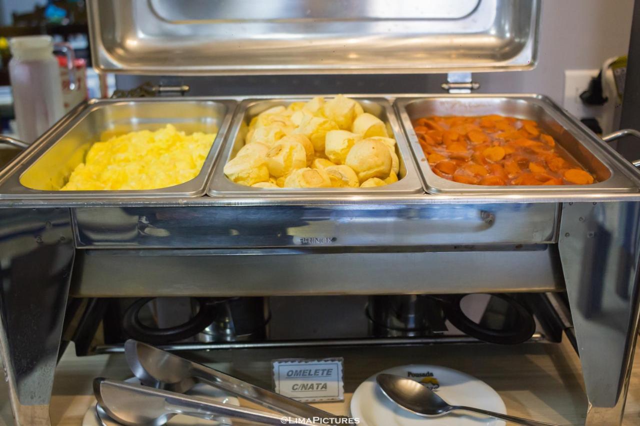 Buffet quente do café da manhã