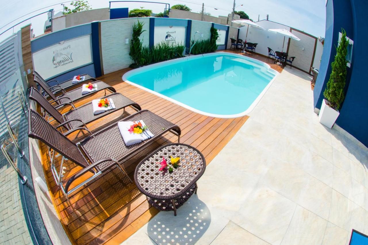 Piscina da Pousada Villarejo Armação