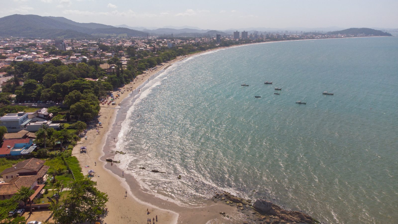 Onde ficar em Penha SC: a melhor região para visitar o Beto Carrero